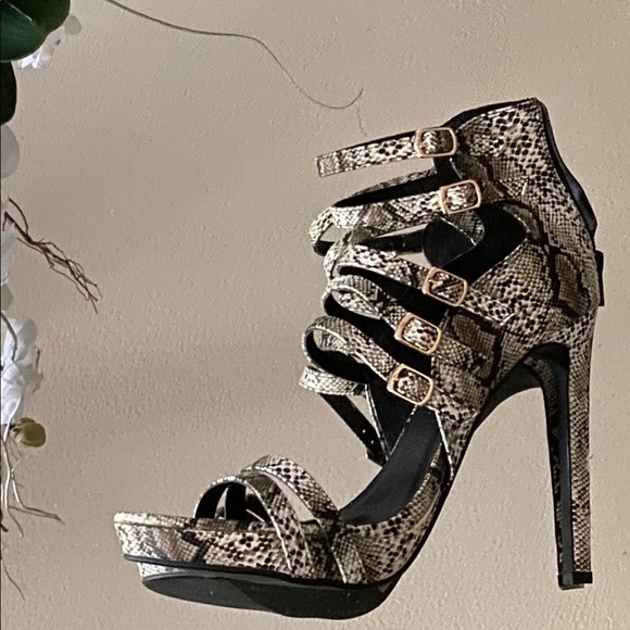 Multistrap Platforms - Picture 2 of 4